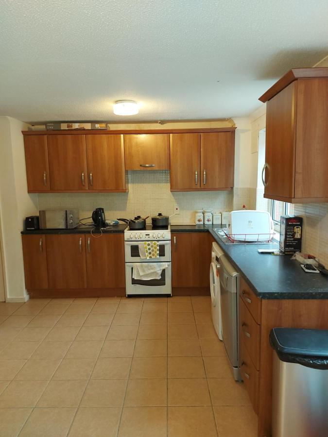Spacious And Serene Stay Near Milton Keynes Centre Willen Exteriör bild