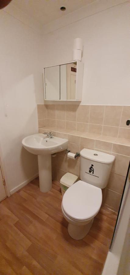 Spacious And Serene Stay Near Milton Keynes Centre Willen Exteriör bild